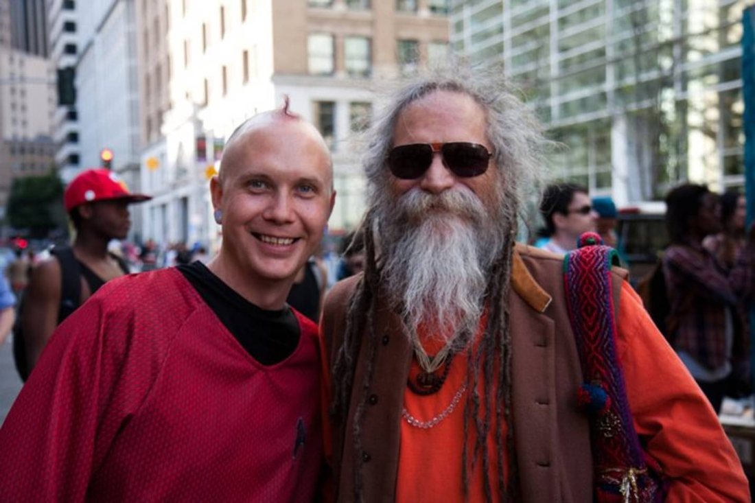 DylAlien and Goa Gil together on a San Francisco street.